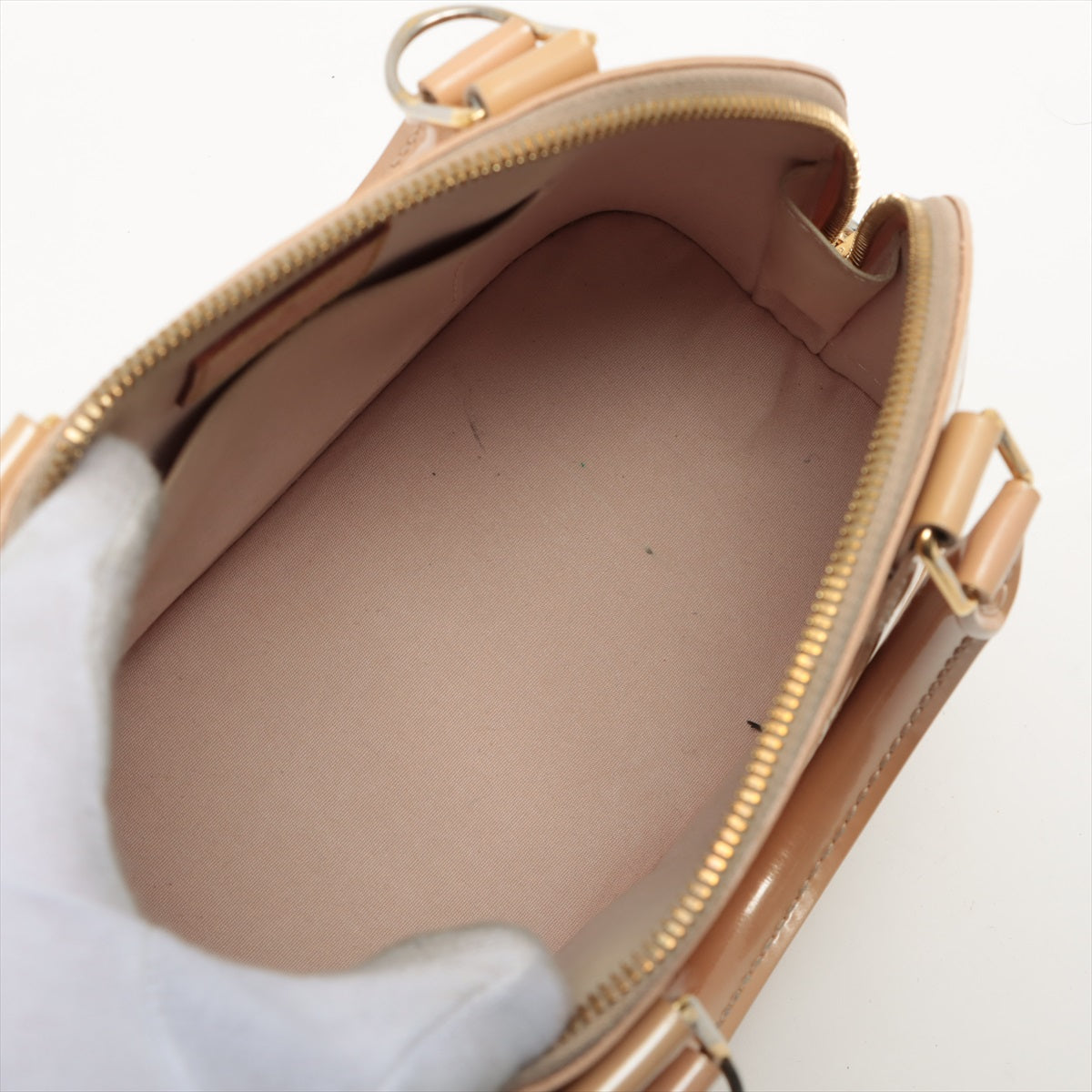 Alma bb patent leather handbag Louis Vuitton Black in Patent leather -  11766235