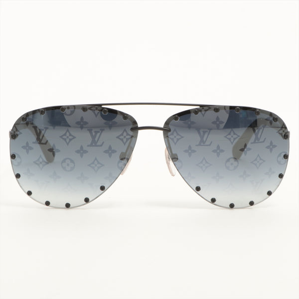 Louis Vuitton Gunmetal Studded Logo Aviator Sunglasses Z0971U - Yoogi's  Closet